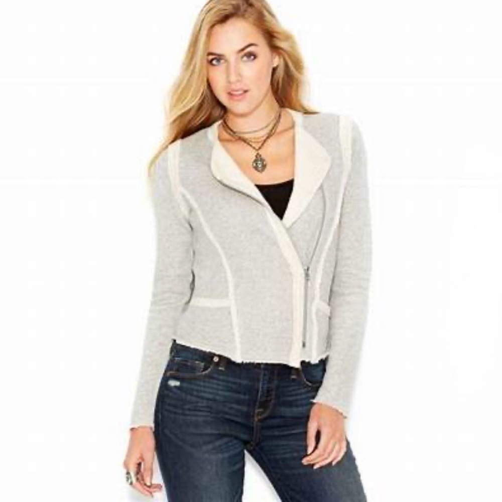 Lucky Lotus by Lucky Brand Gray and Cream Asymmetrical Zippered Sweater